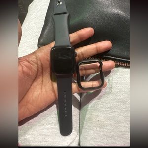 Apple Watch Series 8 41 mm New comes with screen case cellular compatible